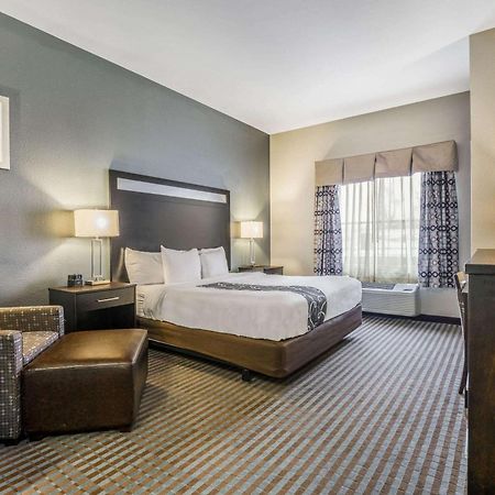 La Quinta Inn & Suites Casino And Bar By Wyndham Glendive Oda fotoğraf